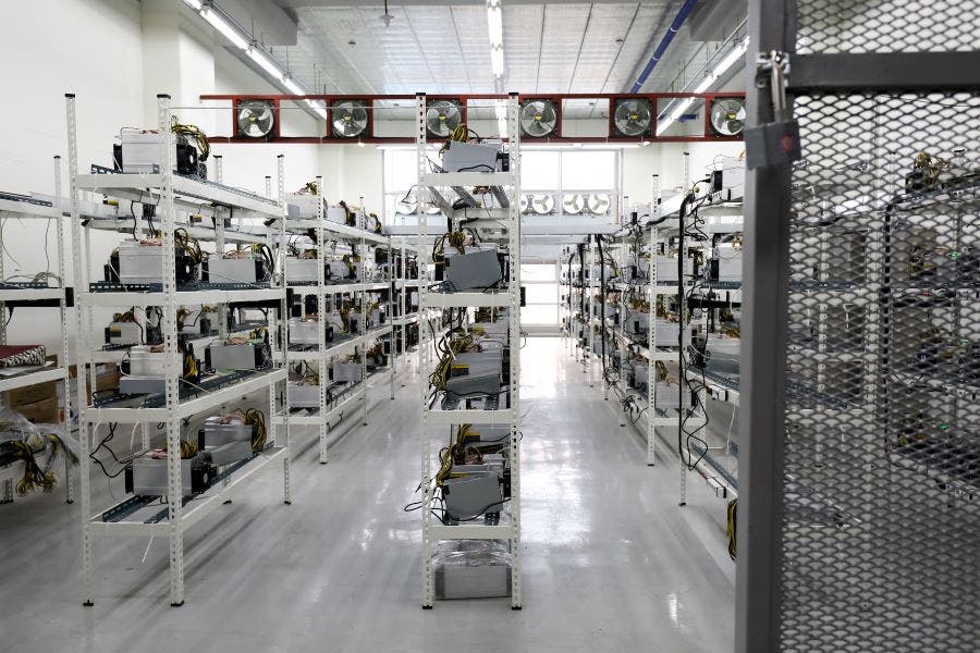 Canaan Turns to Bitcoin Mining Even As Crypto Hunters Face Mounting Challenges