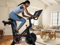 Peloton Plummets On Treadmill Recall How Does The Stock Chart Look