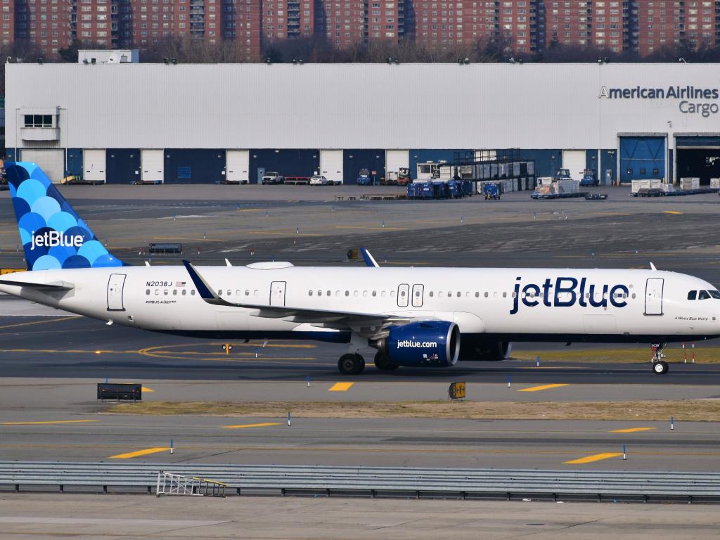 Jetblue Airways Stock Falls After Q2 Results Q3 Outlook Fails To Impress Investors