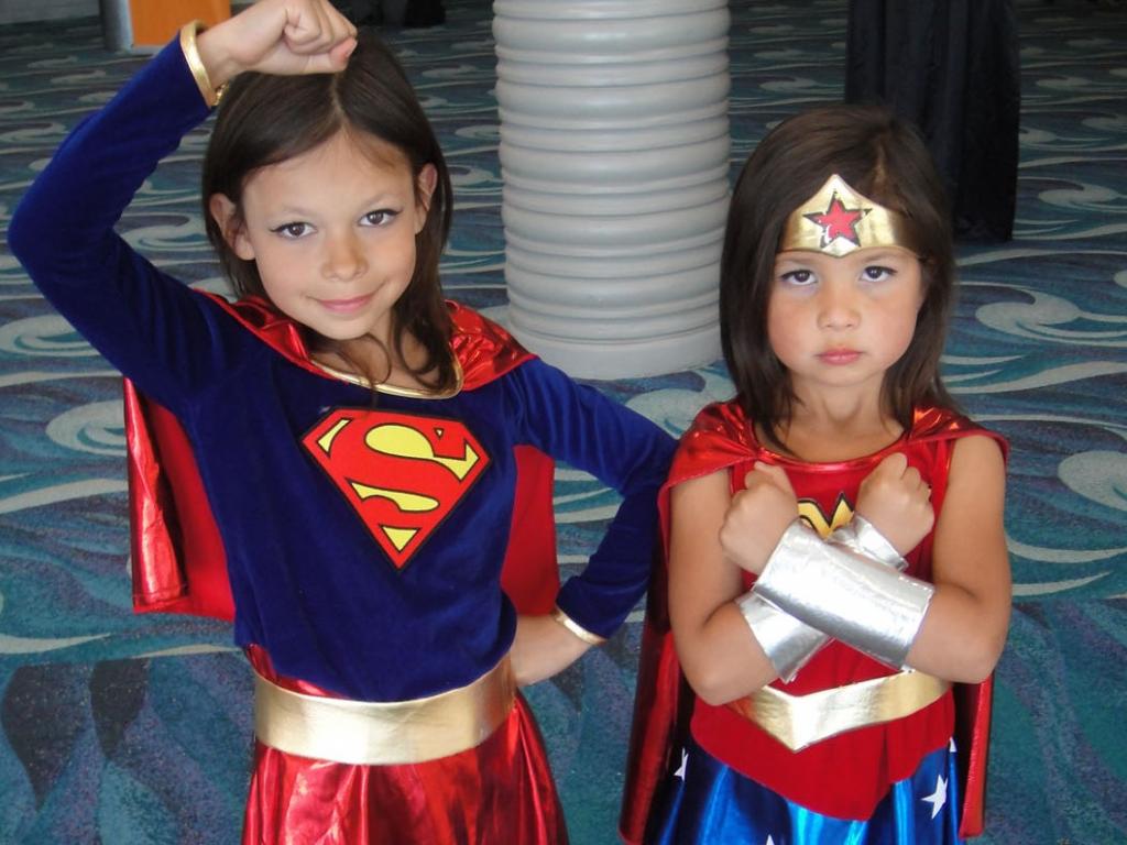 Time Warner S Wonder Woman Jump Starts Summer Box Office Female Superhero Genre Max lord and the cheetah. benzinga