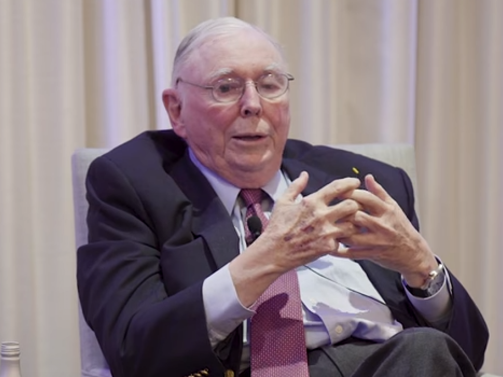 4 Charlie Munger Quotes That Will Make You A Better ...