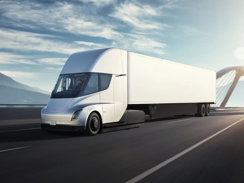 Tesla S Electric Semi Spotted Delivering Cars During End Of