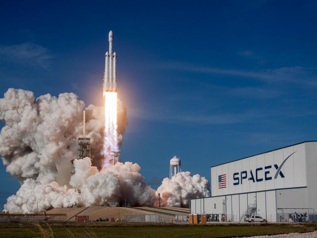 spacex gearing up for second orbital launch of the year to deploy smaller satellites