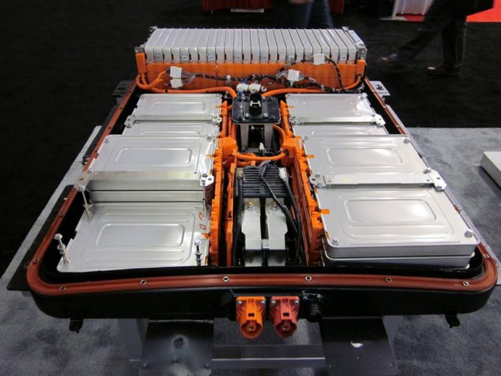  panasonic-to-introduce-bigger-ev-battery-to-diversify-business-from-tesla-ft 