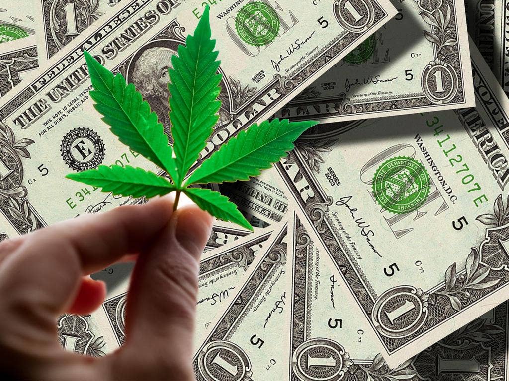 Illinois Weed Sales Still Smokin' Hot: Break Another Record In July Alone