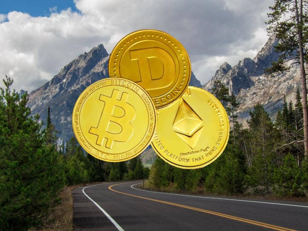 What To Watch On Bitcoin, Ethereum, Dogecoin As The Crypto Market Awaits Jackson Hole Symposium