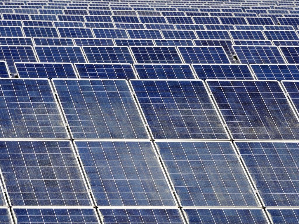 First Solar Loses Power After Analyst Upgrade: What The Stock Chart Says
