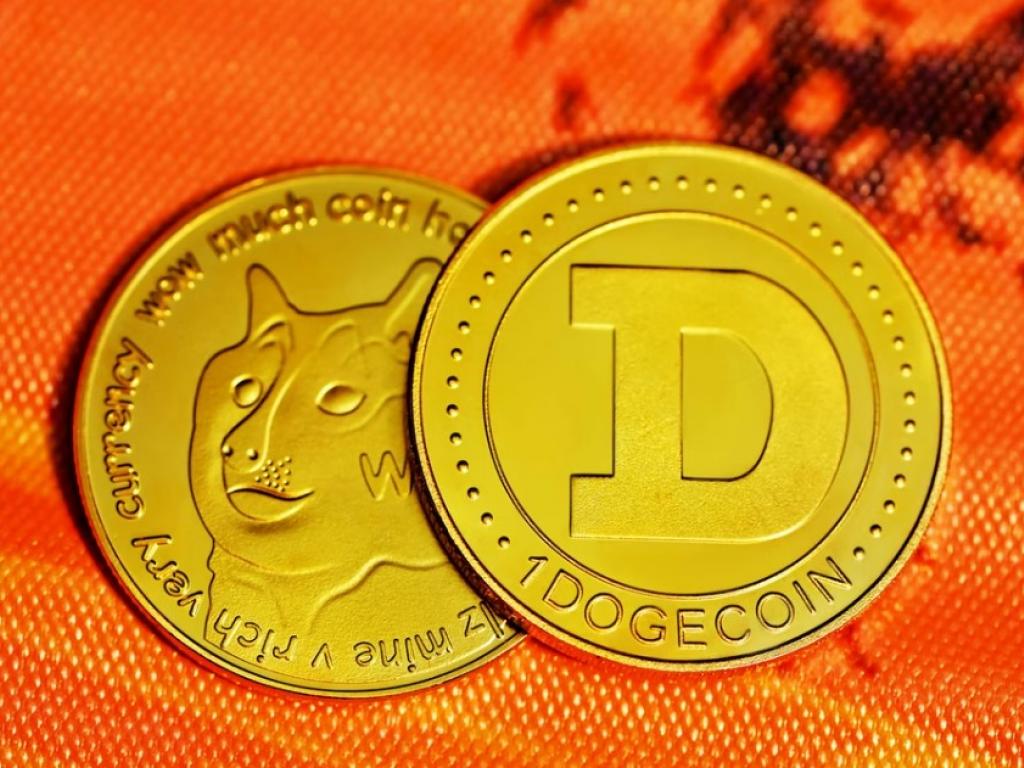  a-doge-titan-awakens-wallet-with-23m-doge-sees-activity-after-nine-years-of-slumber 