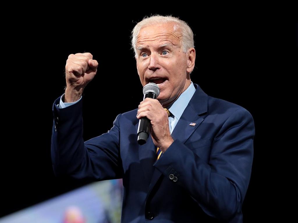  joe-biden-plans-on-running-for-re-election-in-2024-apple-clocks-highest-decline-in-q1-pc-shipments-fox-news-confidential-defamation-lawsuit-settlement-todays-top-stories 