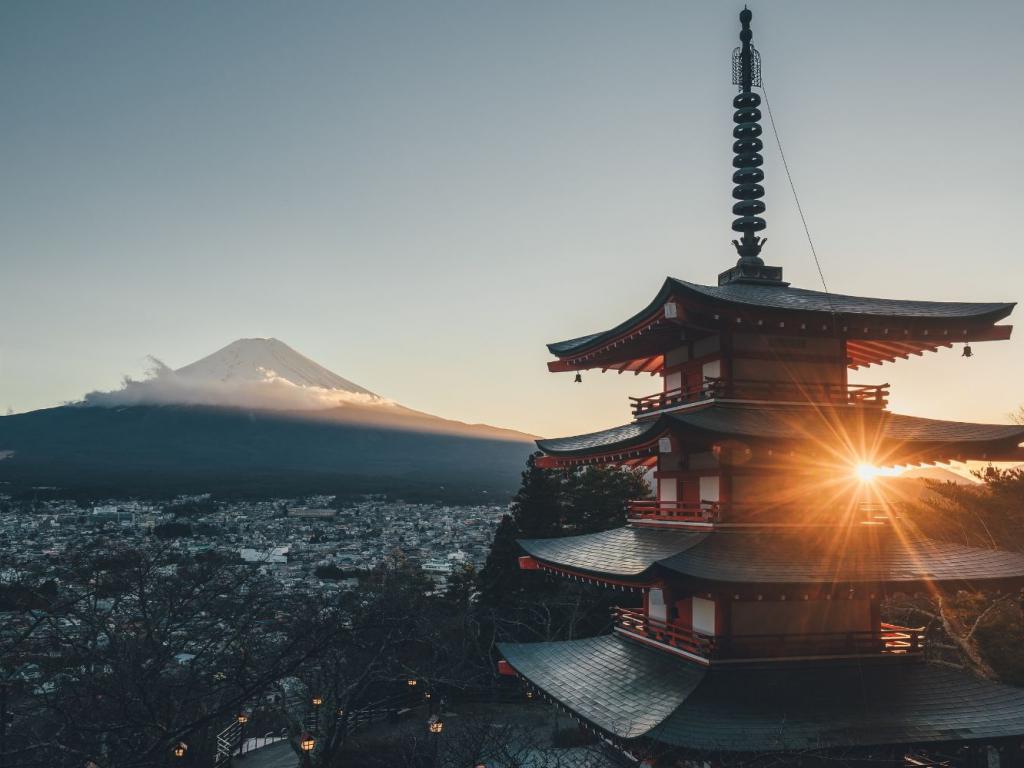  crypto-interest-in-japan-is-popping---binance-eos-to-provide-new-options-for-traders 
