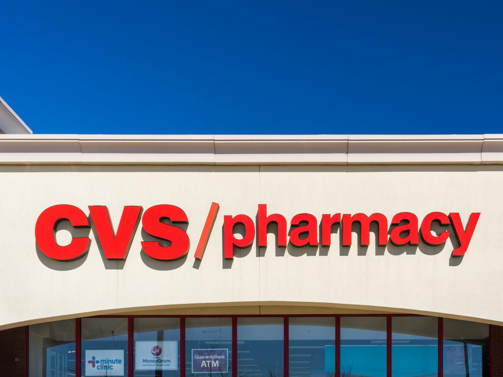  pharmacy-workers-strike-at-cvs-and-walgreens-echoing-wider-pharma-sector-unrest 