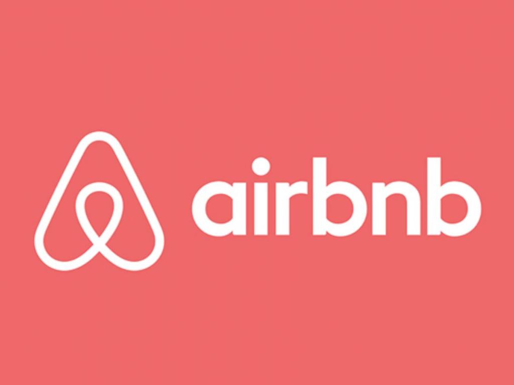  this-analyst-with-83-accuracy-rate-sees-around-4-downside-in-airbnb---here-are-5-stock-picks-for-last-week-from-wall-streets-most-accurate-analysts 