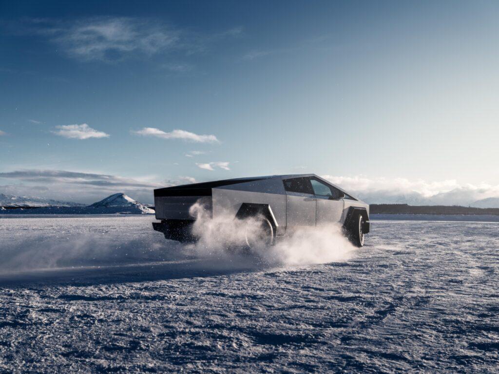  tesla-cybertruck-event-preview-what-investors-should-know-about-vehicle-thats-blade-runner-meets-james-bond 
