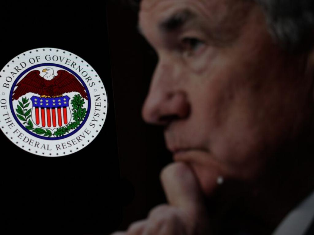  jerome-powell-back-in-hawkish-policy-lane-why-economists-feel-feds-higher-for-longer-narrative-hasnt-changed-markets-need-to-focus-on-the-fact-that 