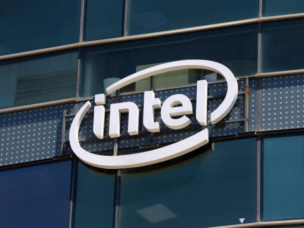  intel-stock-encounters-a-death-cross-as-chipmaker-struggles-to-turn-around 