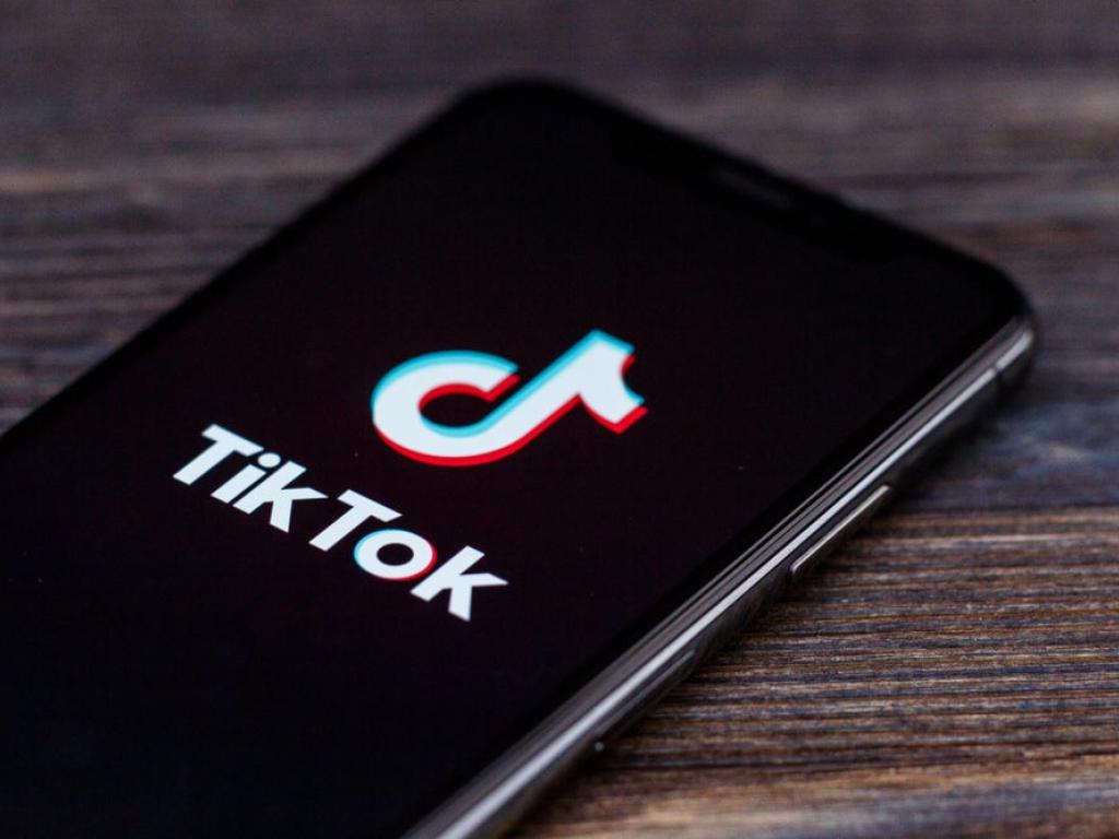  tiktok-and-universal-music-group-forge-licensing-partnership 