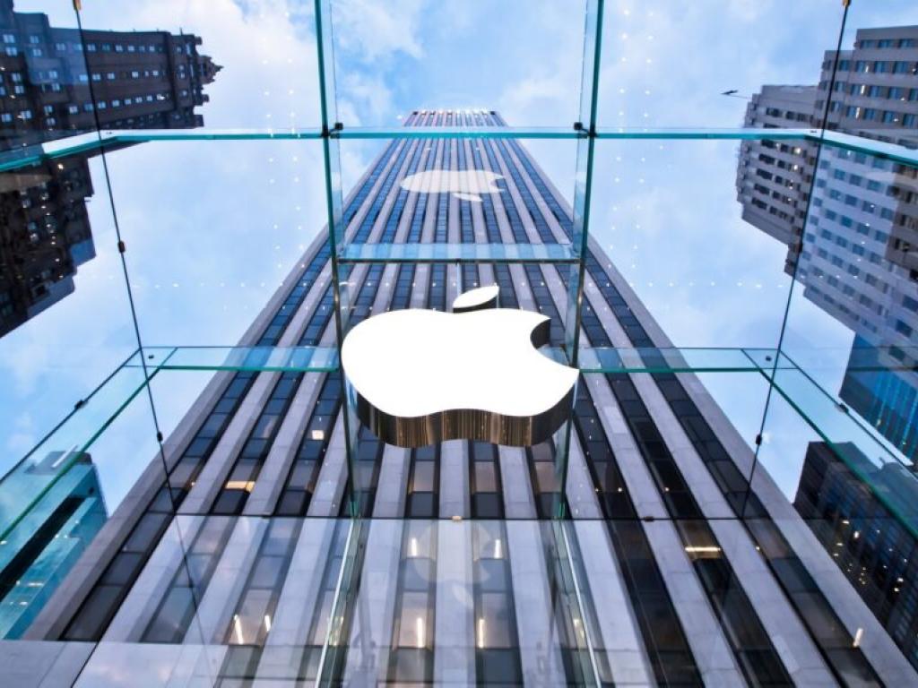  apple-glass-potential-competitor-to-ray-ban-meta-smart-glasses-may-take-longer-to-develop-report 