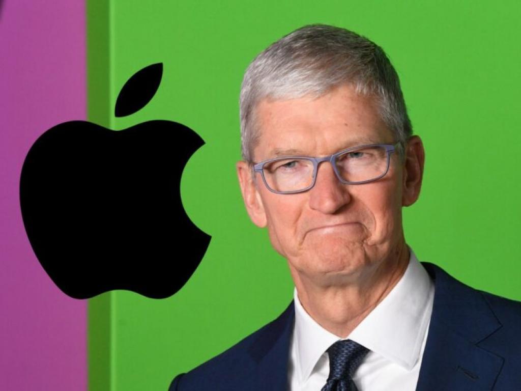  dan-ives-says-apple-stock-is-headed-to-300-tim-cook-could-claim-godfather-of-ai-title-its-their-castle 