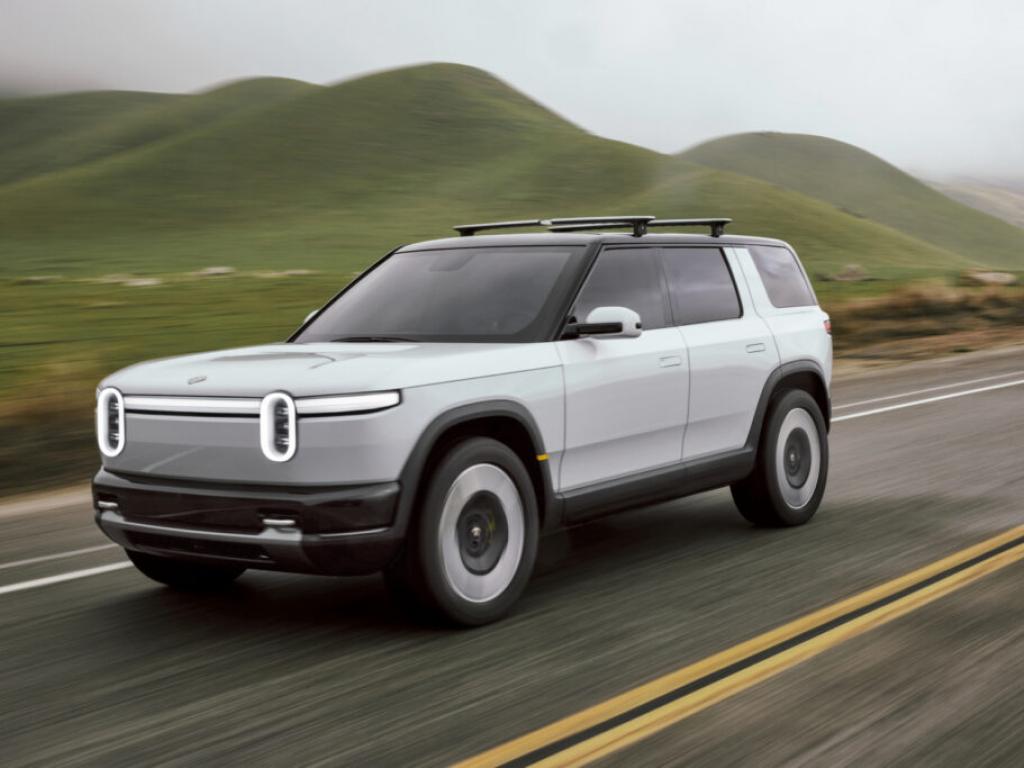  rivian-stock-puts-pedal-to-floor-as-analyst-compares-ev-brand-power-to-tesla 