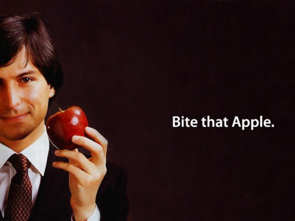  steve-jobs-1984-macintosh-ad-suit-goes-under-the-hammer-could-be-among-top-ten-most-expensive-suits-in-the-world 
