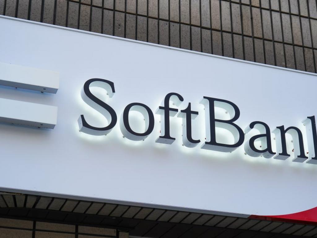  masayoshi-sons-softbank-negotiates-10b-energy-project-funding-with-banks-report 