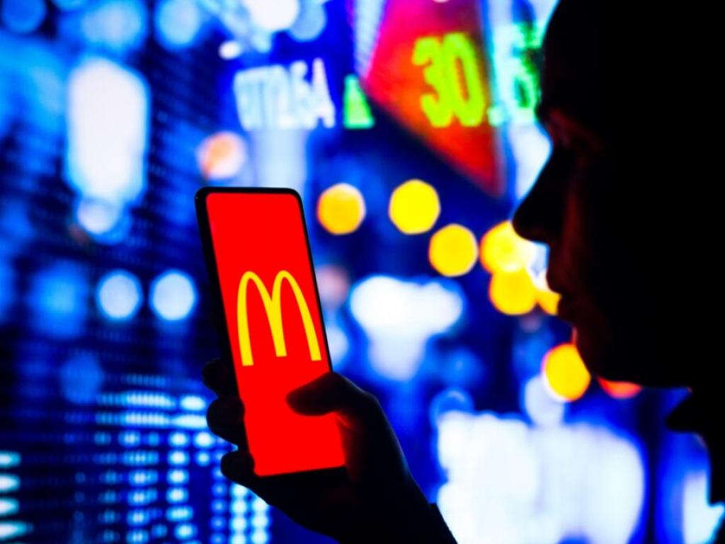  nasdaq-gains-1-mcdonalds-posts-downbeat-results 