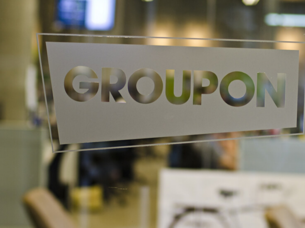  groupon-struggles-to-boost-global-sales-despite-us-gains-stock-tumbles 