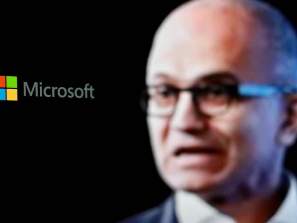  as-microsoft-shares-crack-after-earnings-miss-analyst-says-its-not-time-to-panic 
