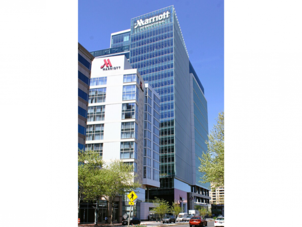  marriott-shares-drop-5-despite-q2-eps-beat-slashed-fy24-outlook-disappoints-investors 