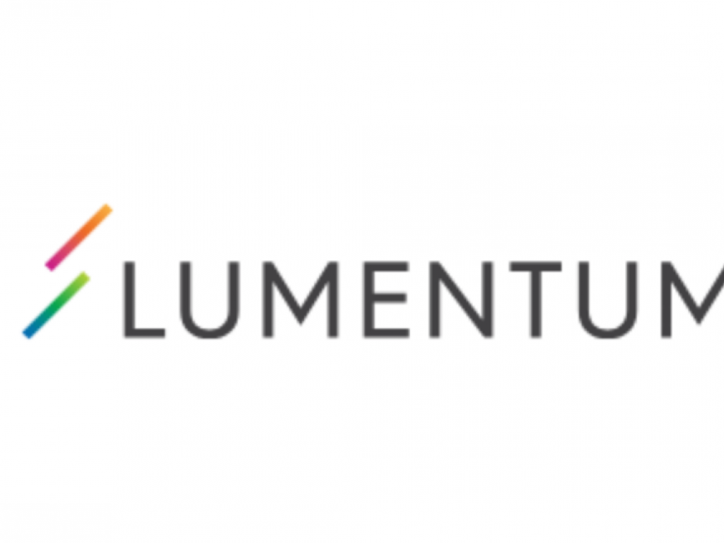  lumentums-cloud-and-ai-focus-drives-q4-beat-stock-jumps 