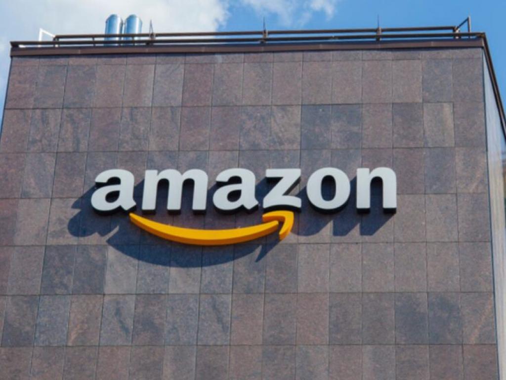  amazon-emerges-as-hedge-funds-top-stock-choice-in-q2-surpassing-microsoft-with-411-holders 