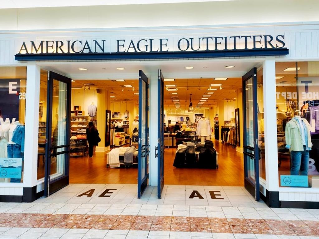  american-eagle-posts-mixed-q2-our-strategy-is-off-to-a-great-start-ceo-says 