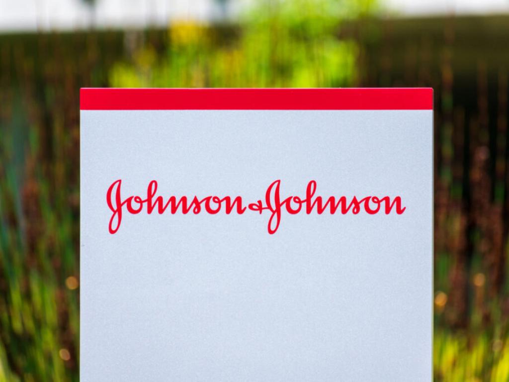  johnson--johnsons-golden-cross-a-bullish-prescription-for-investors 