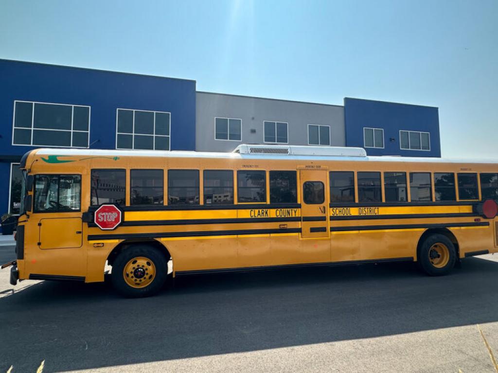  blue-bird-delivers-2000th-electric-school-bus-to-clark-county-school-district 