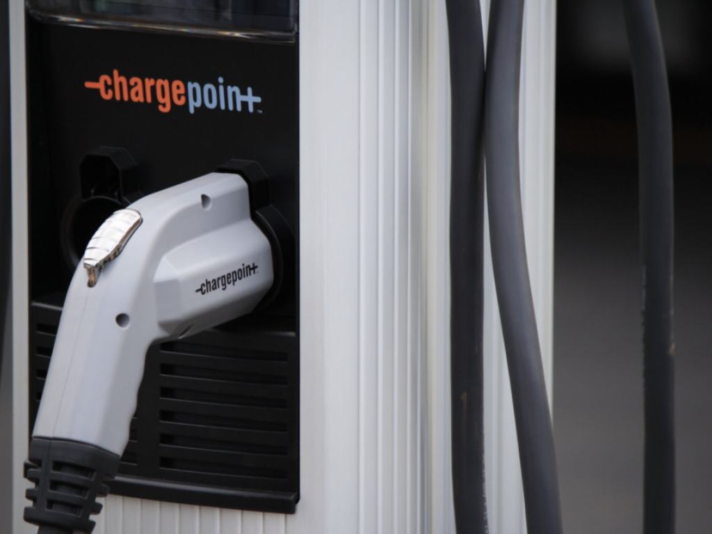  chargepoint-q2-earnings-revenue-miss-eps-in-line-q3-guidance-15-workforce-reduction-and-more 