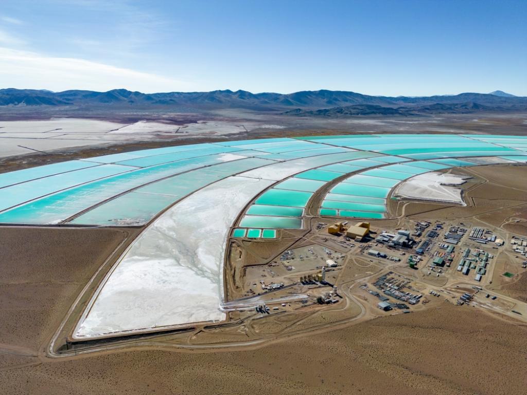  lithium-americas-gm-face-delays-in-closing-330m-deal-mutually-beneficial-solutions-under-review 