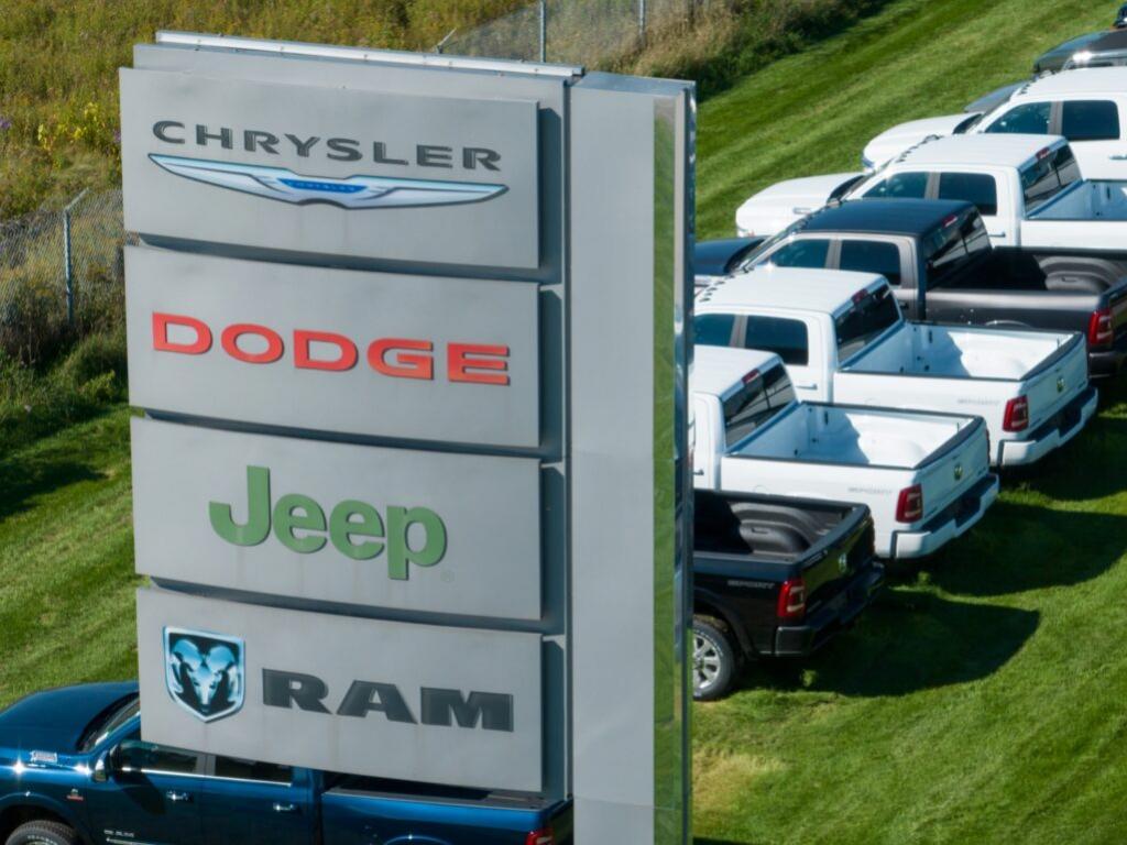  jeep-hits-the-brakes-on-wrangler-and-grand-cherokee-production-due-to-sluggish-sales-rising-inventory-report 