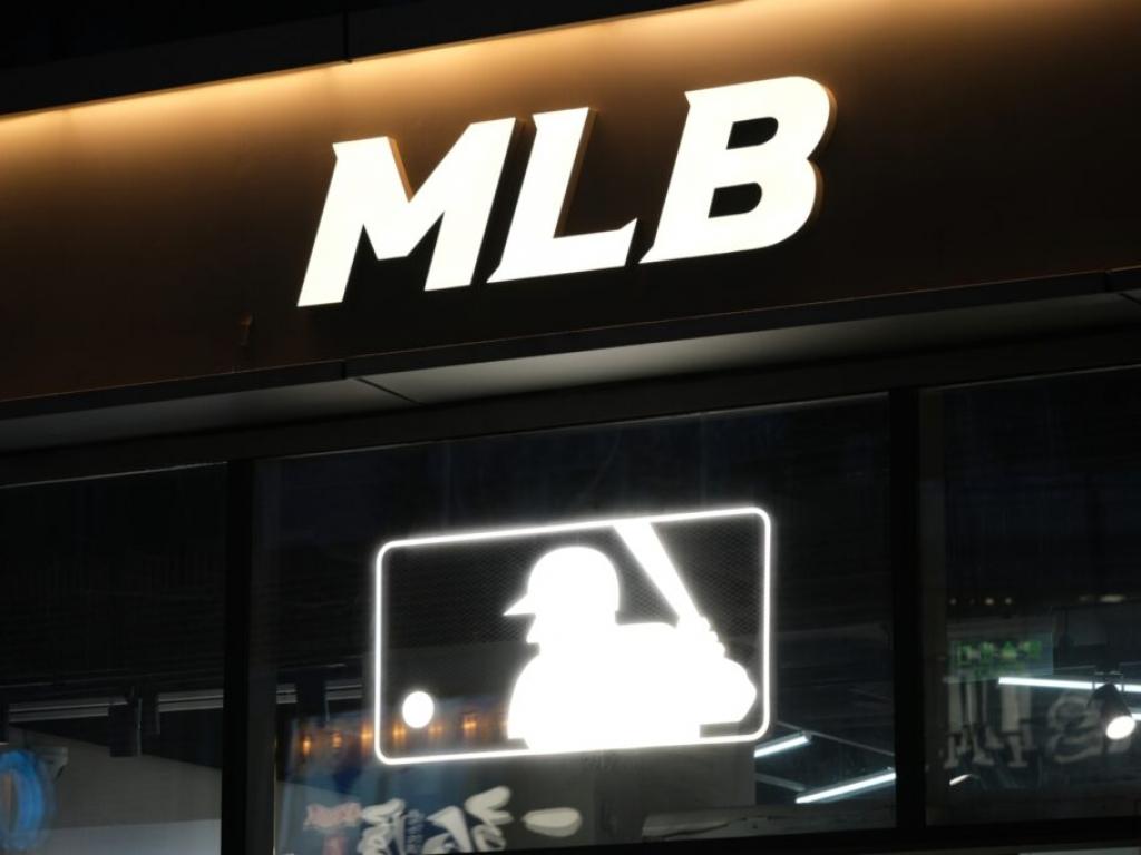  draftkings-faces-major-league-baseball-lawsuit-over-usage-of-players-names-images-not-merely-informational--it-is-promotional 