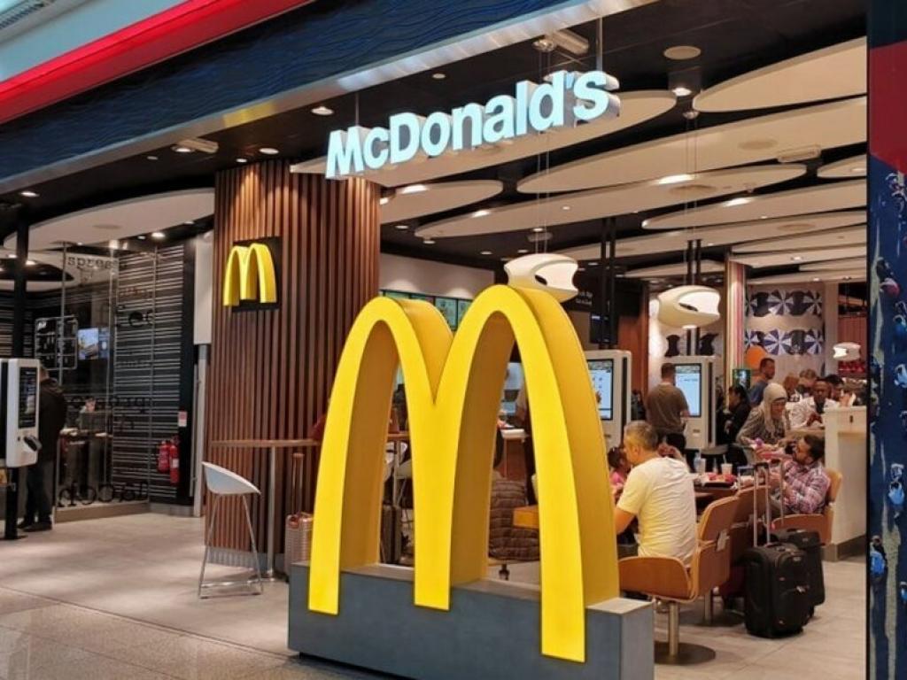  us-stocks-mixed-mcdonalds-posts-upbeat-earnings 