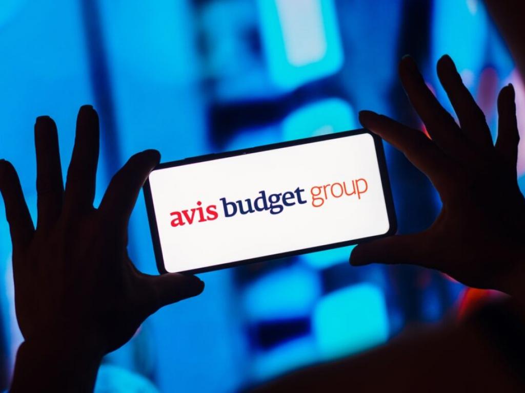  avis-budget-shares-get-upgrade-analyst-applauds-lean-cost-base-lower-ev-exposure-younger-fleet-mix 