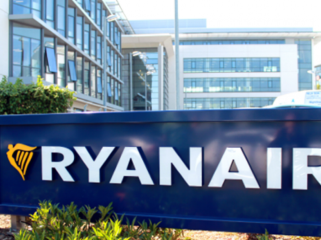  european-airline-ryanairs-q3-profit-slumps-as-higher-fuel-costs-offset-revenue-gains-reportedly-eyes-new-boeing-jet-purchase-strategy 