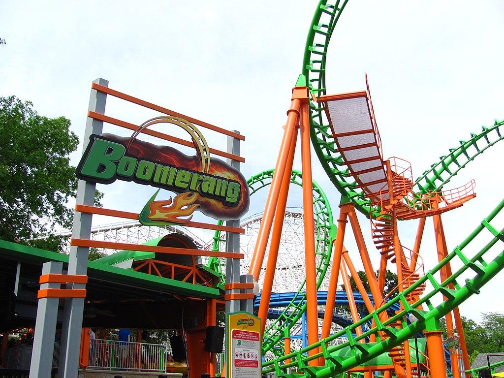  six-flags-roller-coaster-quarter-earnings-miss-targets-but-2024-passes-are-ahead-of-last-year-ceo-says 