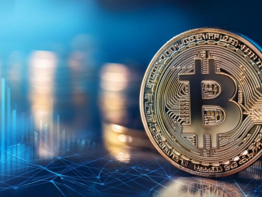  trump-eyes-aggressive-cost-neutral-bitcoin-strategy-aa-flight-evacuated-after-engine-fire-injures-12-gold-tops-3000-amid-market-turmoil-and-fed-rate-uncertainty--top-headlines-while-the-us-slept 