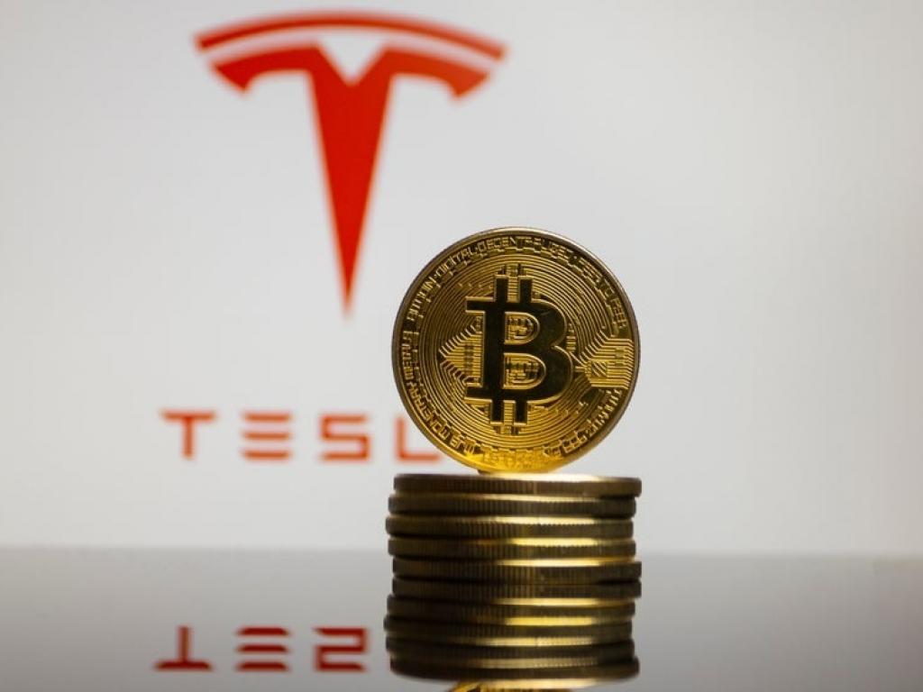  bitcoin-could-replace-tesla-in-magnificent-7-to-boost-returns-reduce-volatility-standard-chartered 