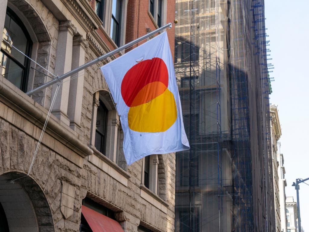  mastercard-bets-on-cross-border-payments-with-300-million-corpay-deal 