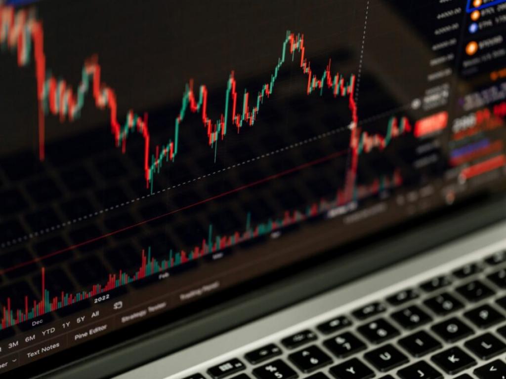  ehealth-gohealth-selectquote-shares-sink-on-doj-medicare-kickback-allegations 