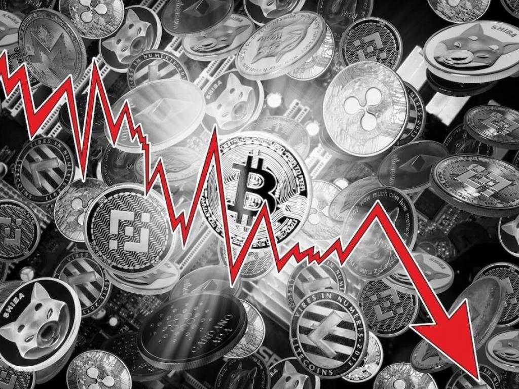  bitcoin-flat-ethereum-dogecoin-slip-analyst-firm-sees-significant-recovery-in-retail-interest-but-a-pullback-might-be-imminent 