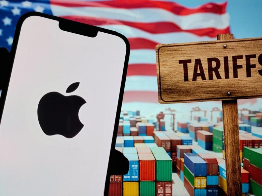  apple-iphone-production-in-us-not-feasible-says-tech-bull-after-donald-trump-tells-tim-cook-to-stay-out-of-india 