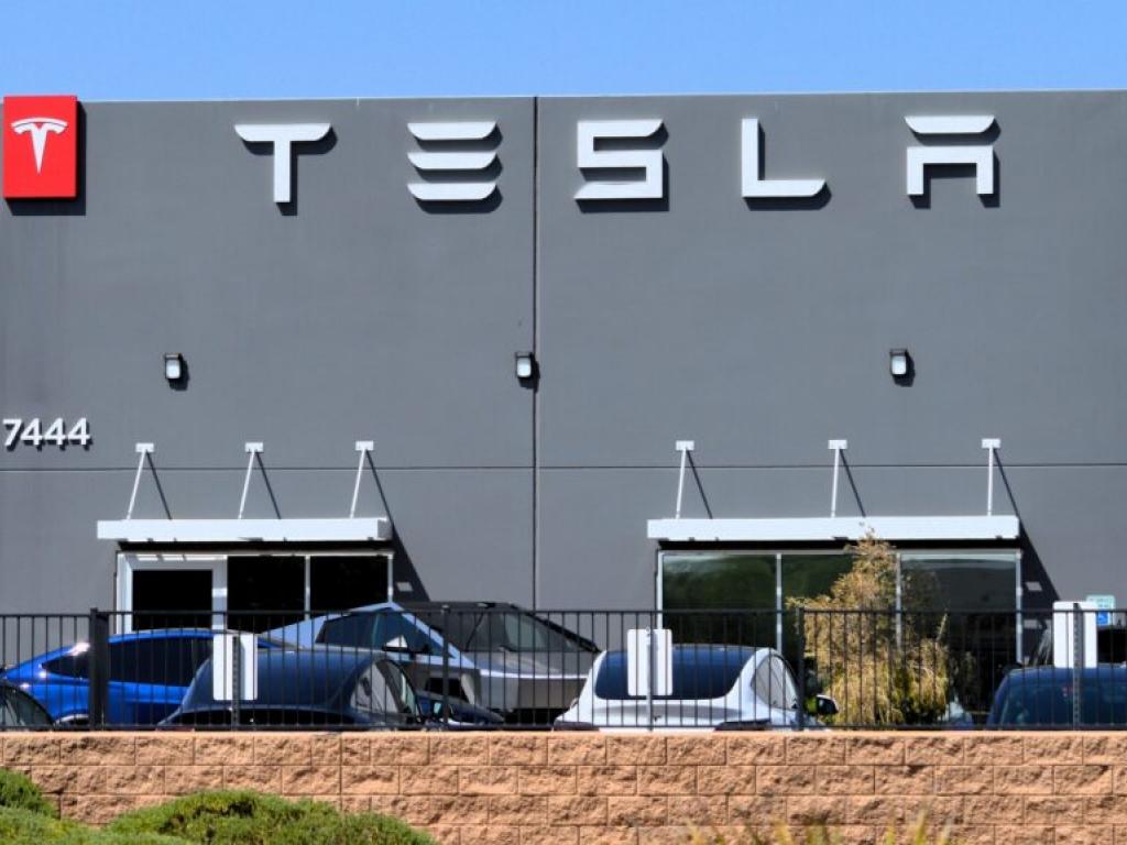 웨드부시 `테슬라 황금기 진입`...시가총액 2조달러 전망,TSLA,테슬라