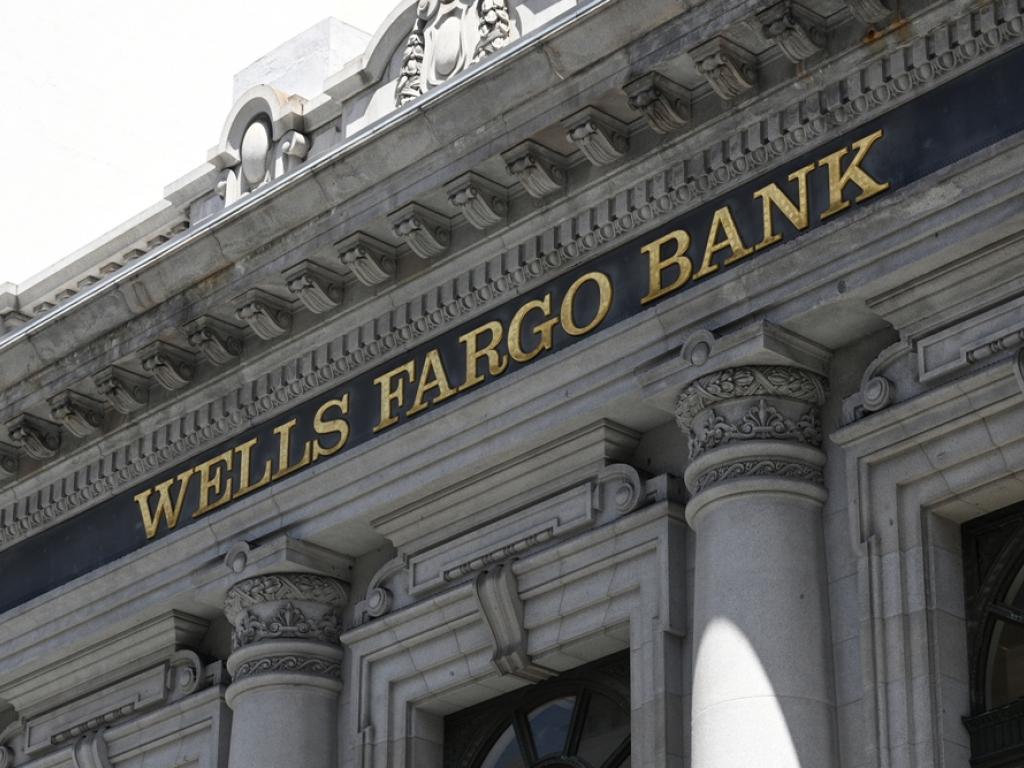 wells-fargo-sells-rail-leasing-business-assets-in-44-billion-deal 